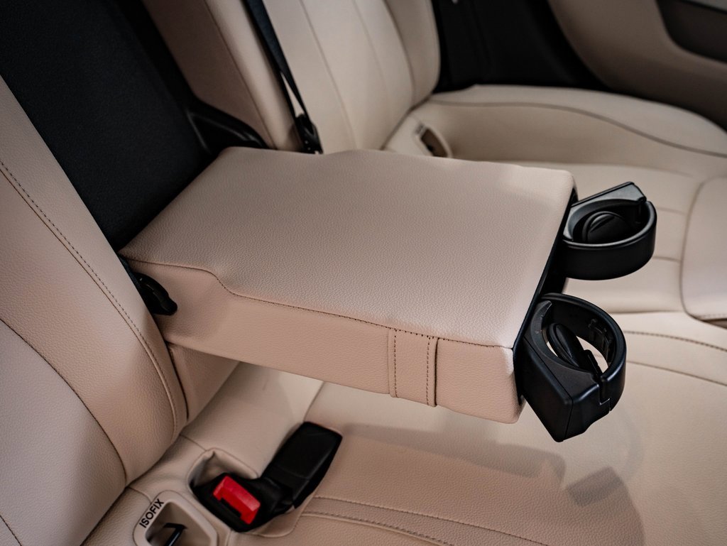 Certified 2025 Mercedes-Benz CLA 250 4MATIC image 43