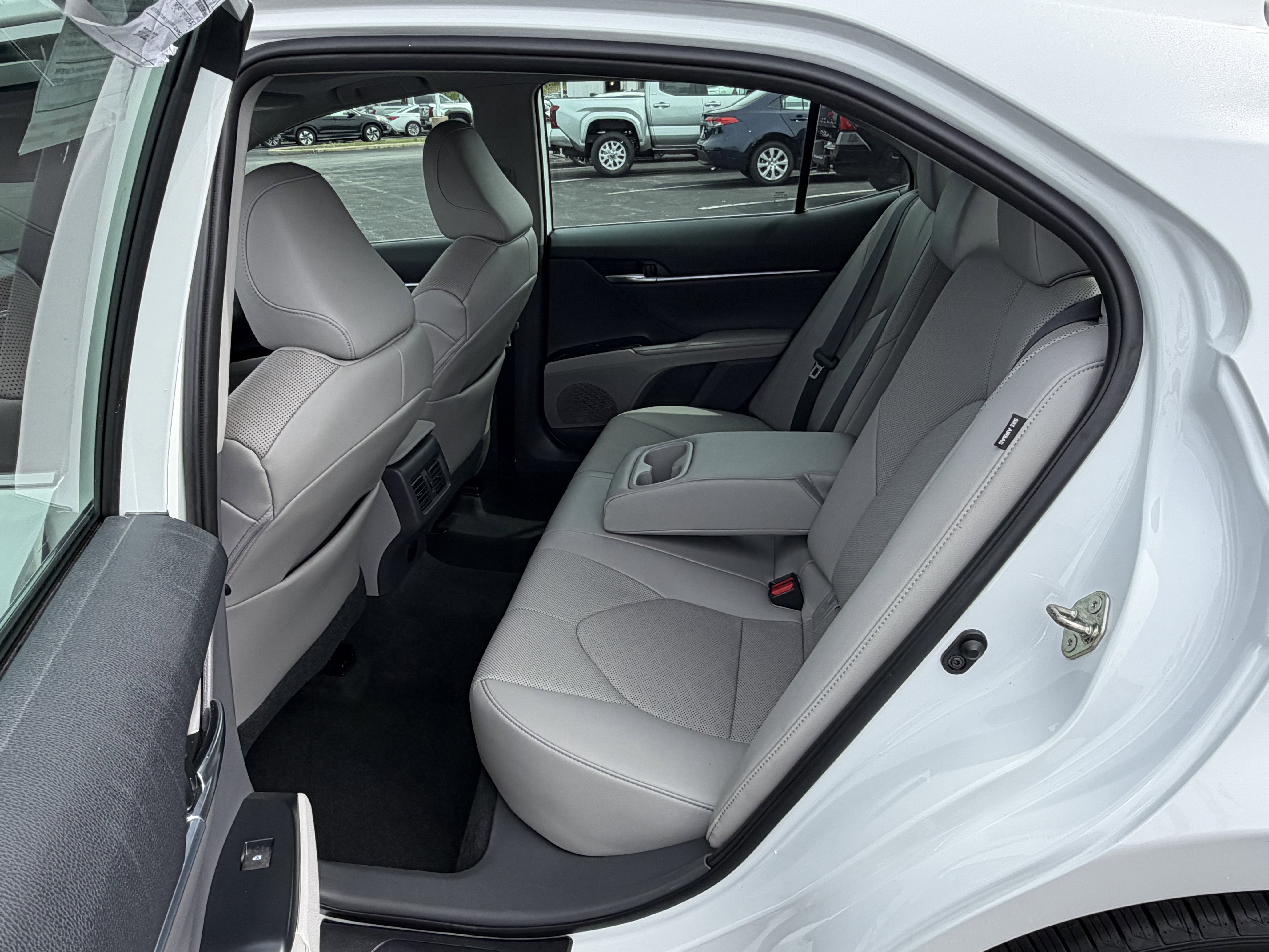 Used 2020 Toyota Camry XSE w/ Driver Assist Package FWD image 15