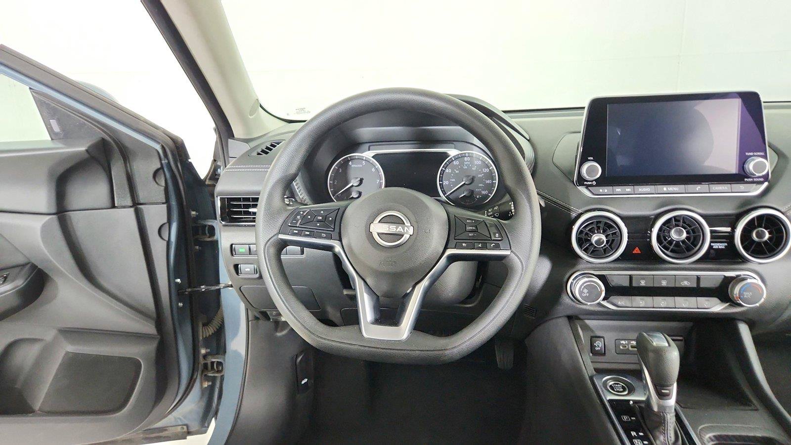 Used 2024 Nissan Sentra SV FWD image 19