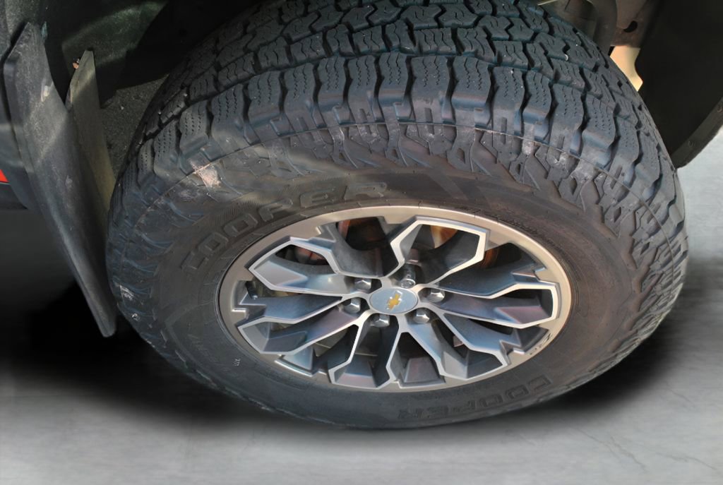 Used 2019 Chevrolet Colorado ZR2 w/ LPO, Power Package AWD/4WD image 8