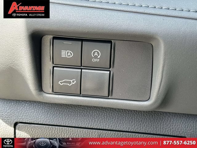Used 2023 Toyota Highlander XSE AWD/4WD image 27