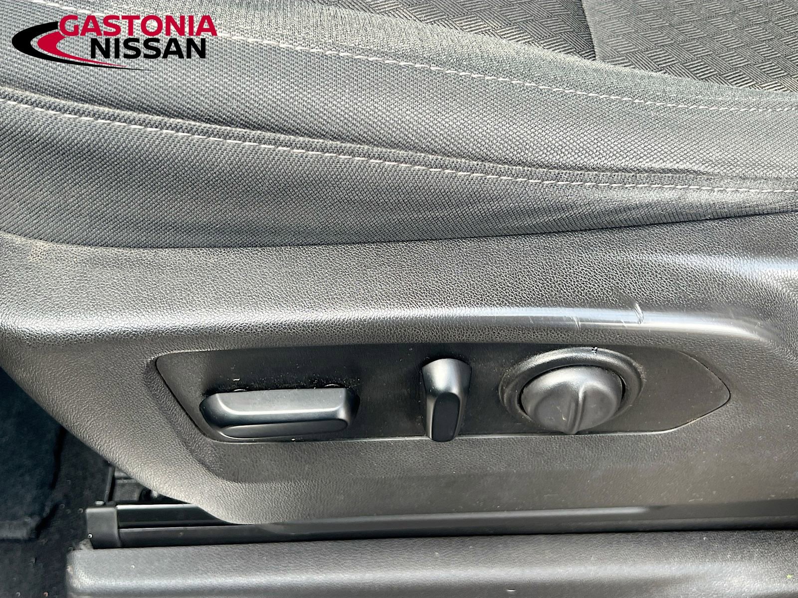 Used 2021 Chevrolet Silverado 1500 RST image 26