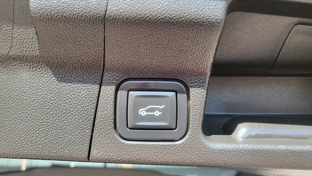 Used 2019 GMC Acadia SLT image 13