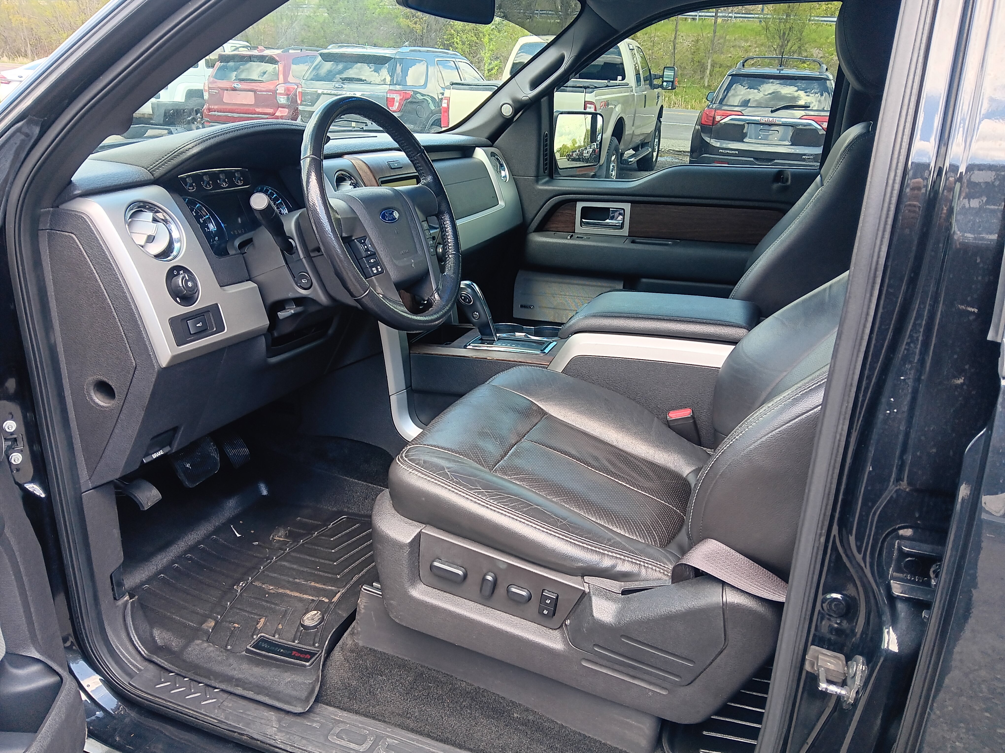 Used 2013 Ford F150 Lariat w/ Luxury Equipment Group AWD/4WD image 8