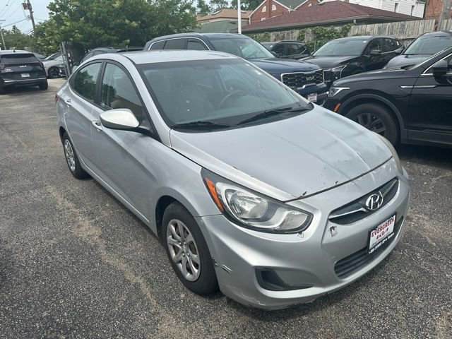 Used 2012 Hyundai Accent GLS FWD image 3