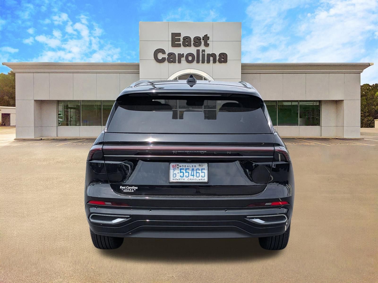 Used 2025 Lincoln Nautilus Reserve AWD/4WD image 4