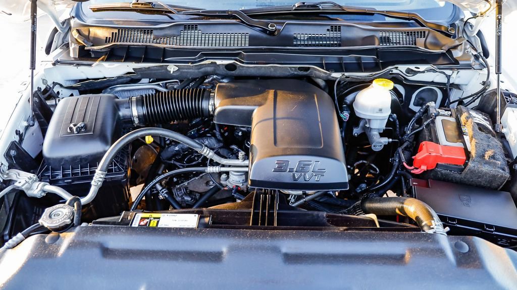 Used 2024 RAM 1500 Classic SLT RWD image 31