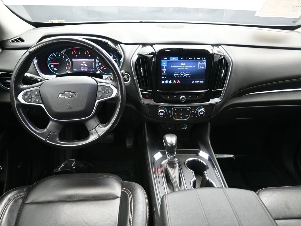 Used 2021 Chevrolet Traverse RS FWD image 16
