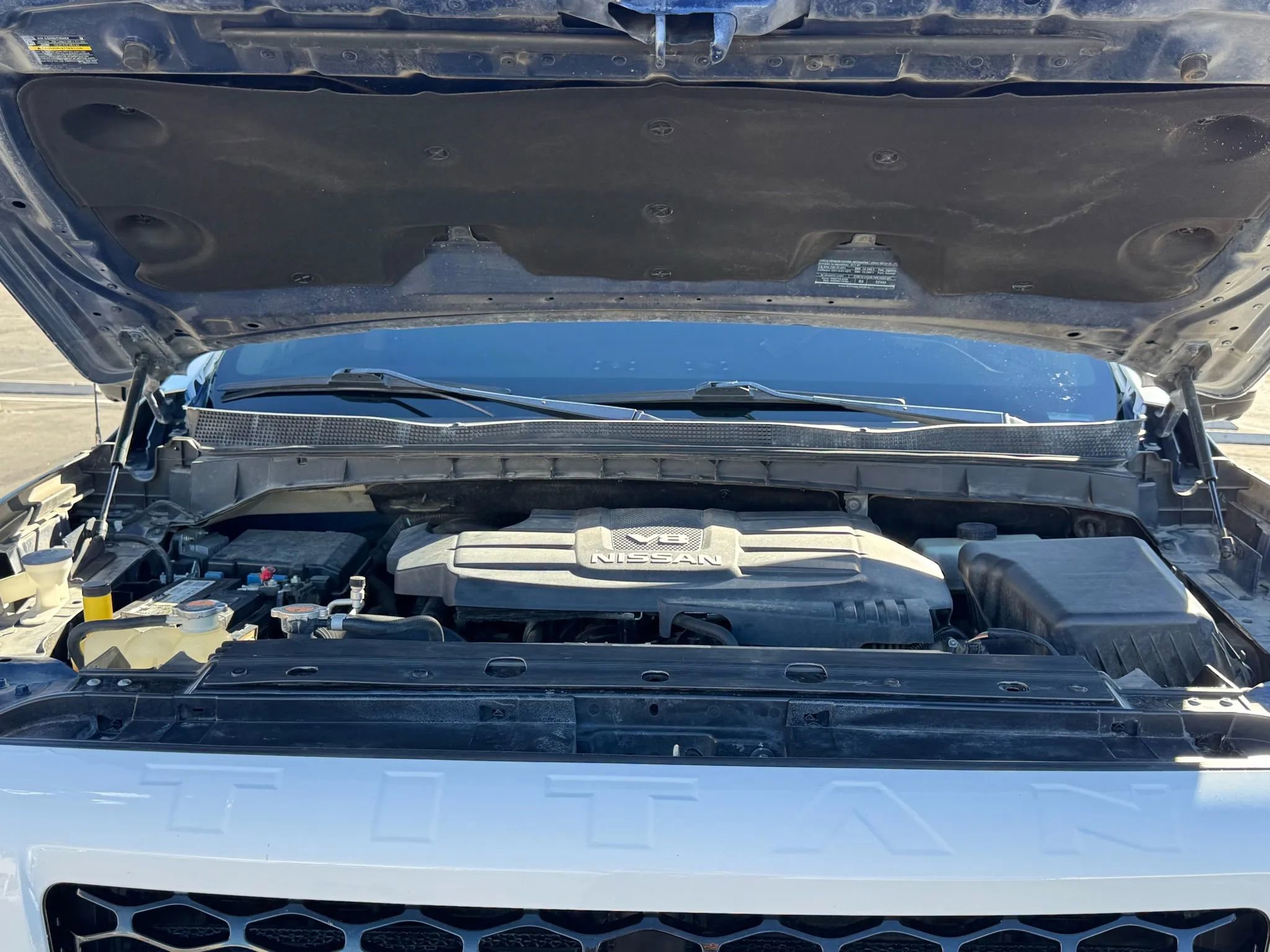 Used 2017 Nissan Titan Platinum Reserve image 34