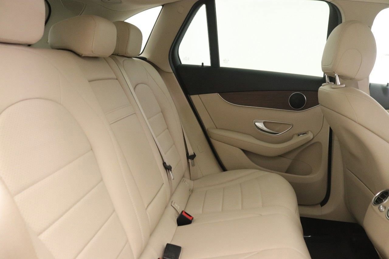 Used 2022 Mercedes-Benz GLC 300 image 31
