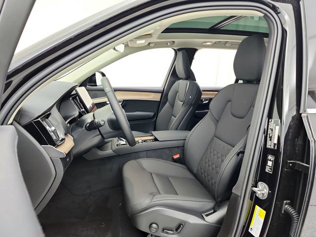New 2026 Volvo XC90 B6 Plus w/ Protection Package image 21