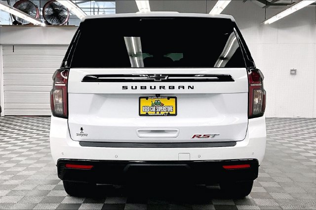 Used 2024 Chevrolet Suburban RST w/ Luxury Package AWD/4WD image 5