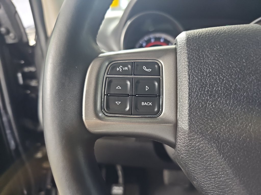 Used 2016 Dodge Journey Crossroad w/ Popular Equipment Group FWD image 21