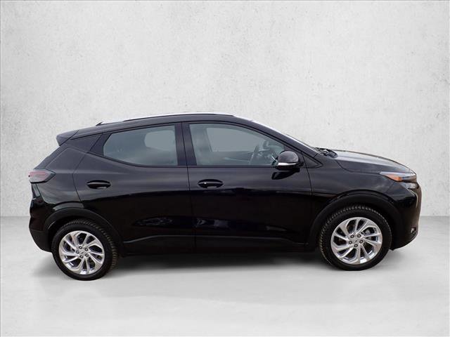 Used 2023 Chevrolet Bolt EUV LT w/ Comfort Package image 5