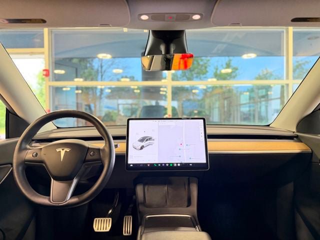 Used 2022 Tesla Model Y Performance AWD/4WD image 36