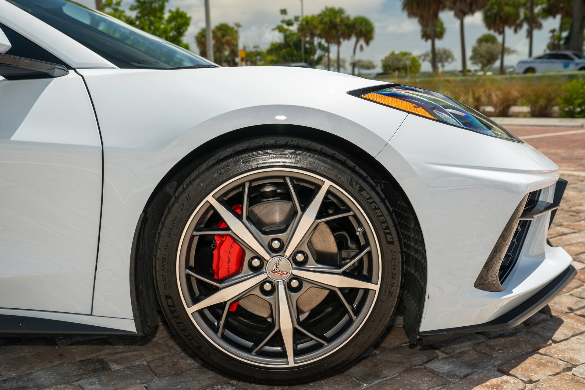 Used 2022 Chevrolet Corvette Stingray Coupe w/ Engine Appearance Package RWD image 8