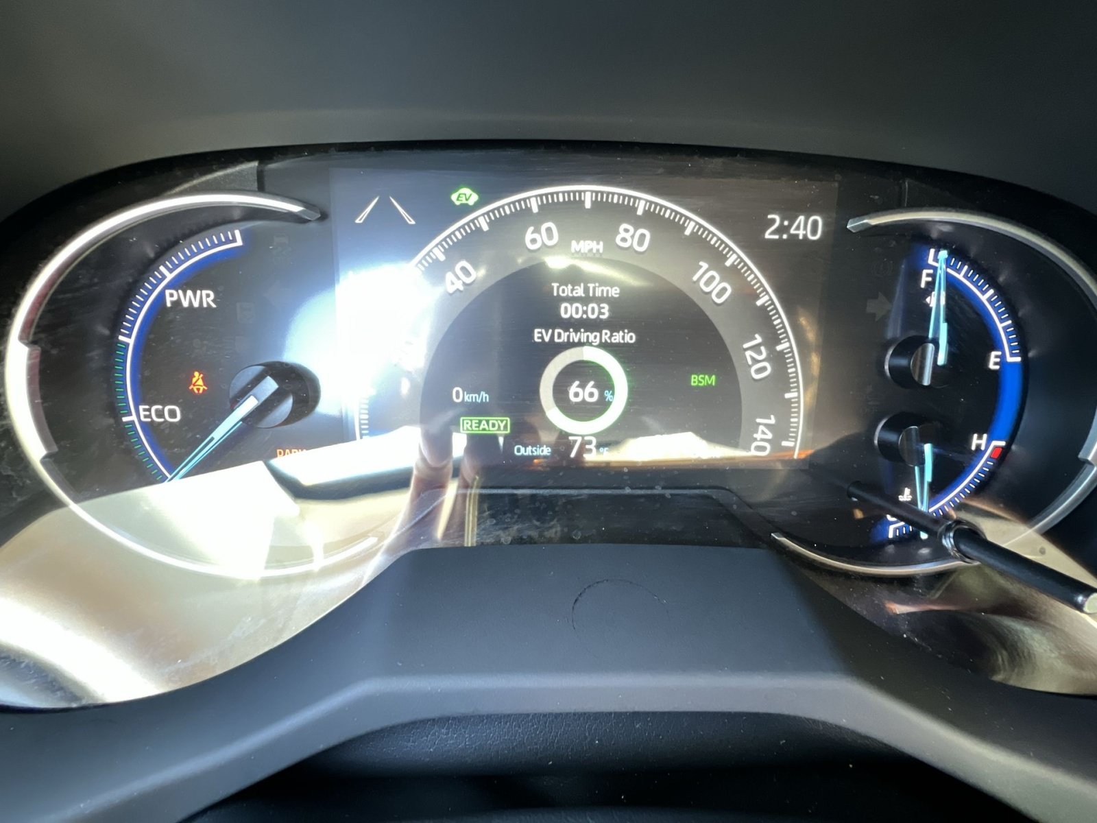 Used 2025 Toyota RAV4 XLE w/ Weather Package AWD/4WD image 17