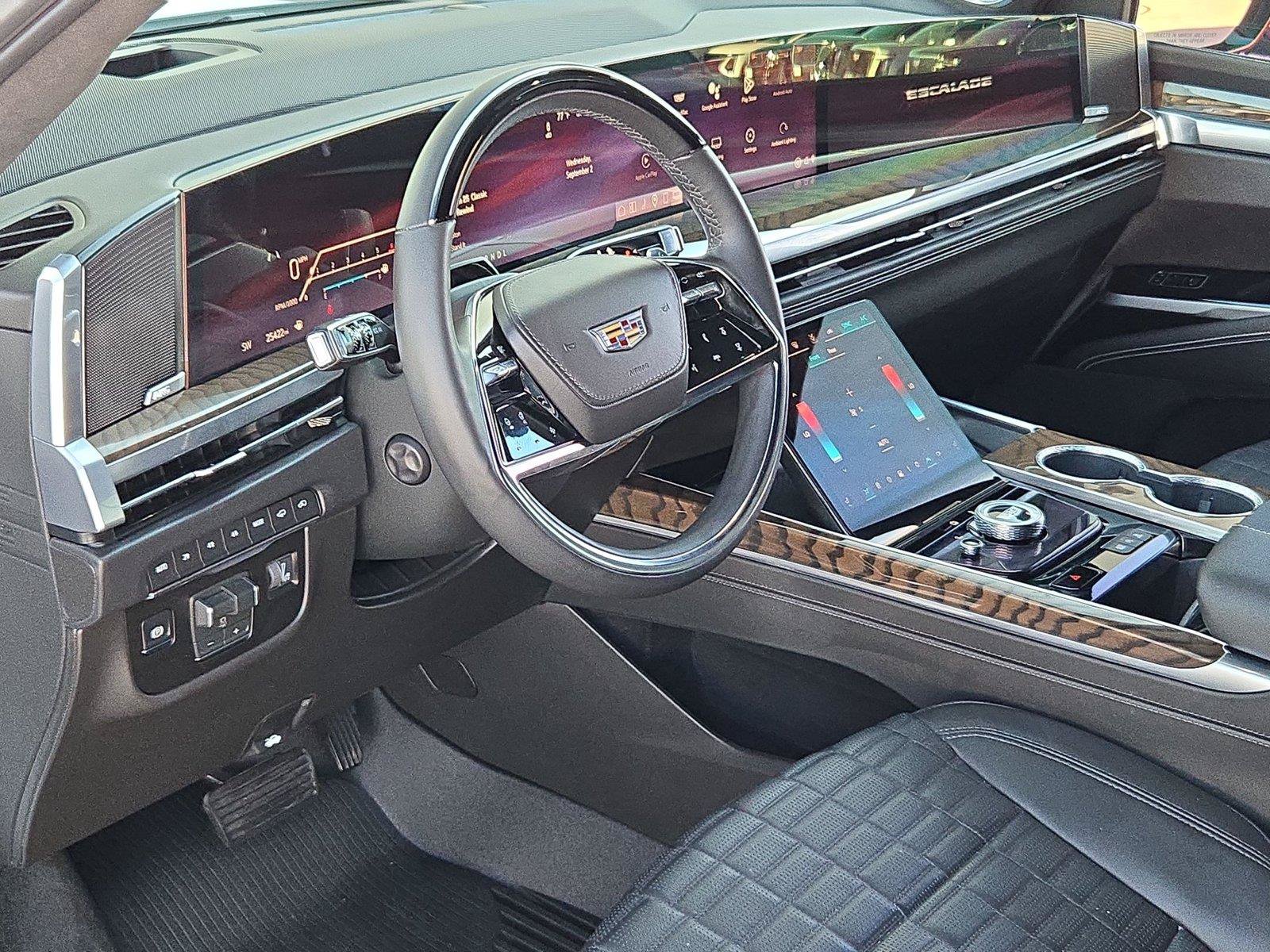 Used 2026 Cadillac Escalade Platinum Luxury w/ LPO, Floor Liner Package AWD/4WD image 10