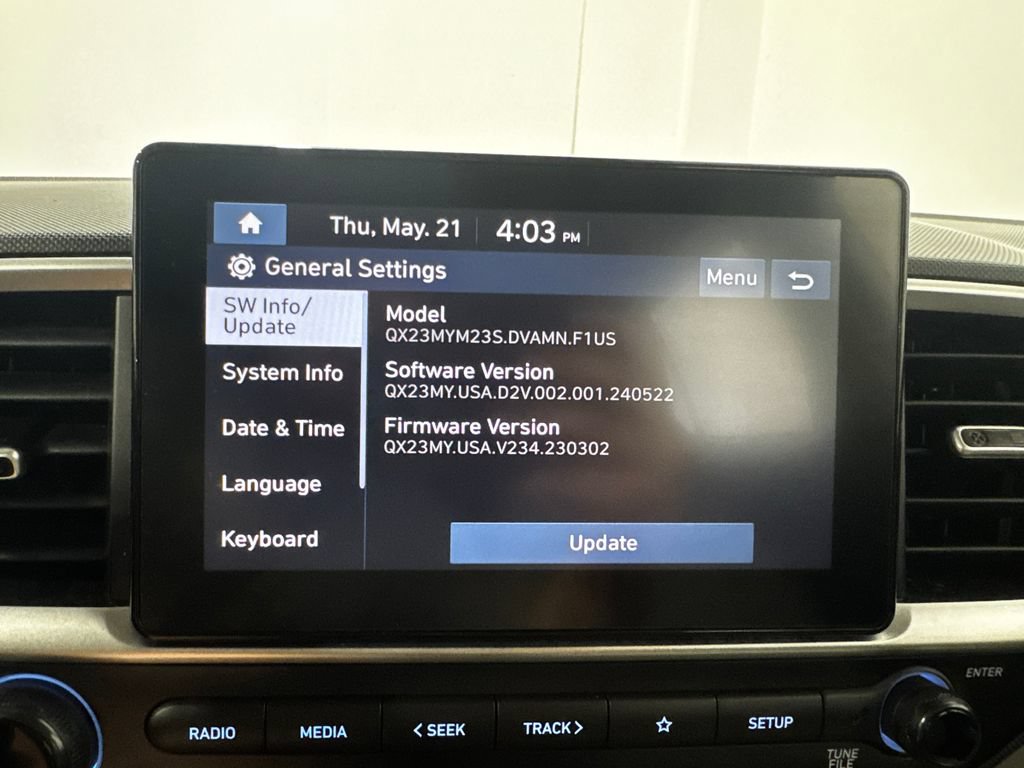 Used 2025 Hyundai Venue SEL FWD image 33