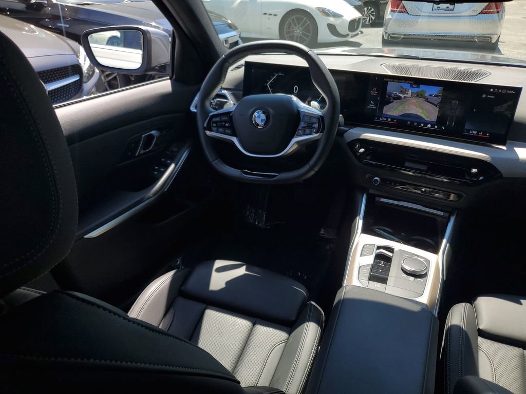 Used 2025 BMW 330i xDrive Sedan image 16