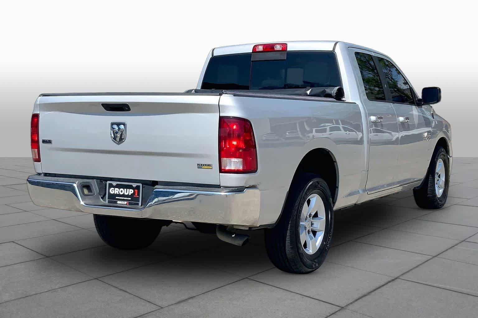 Used 2015 RAM 1500 Classic SLT RWD image 13