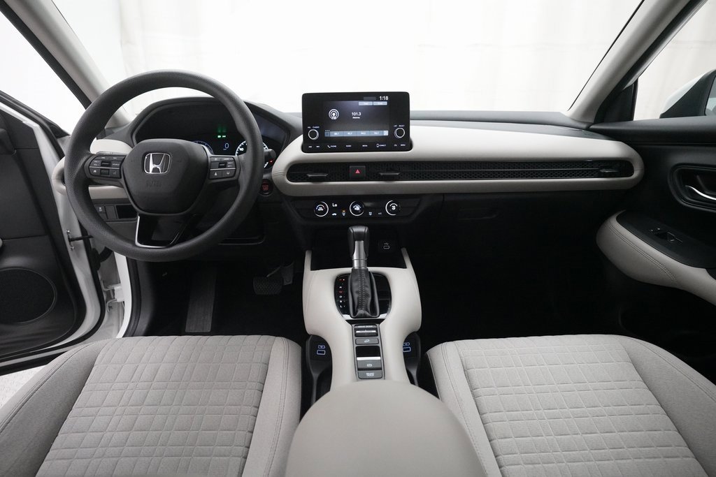 Certified 2023 Honda HR-V LX image 5