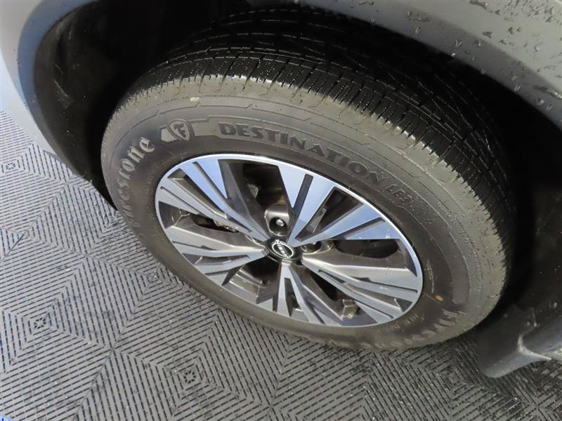 Used 2023 Nissan Rogue SV AWD/4WD image 6