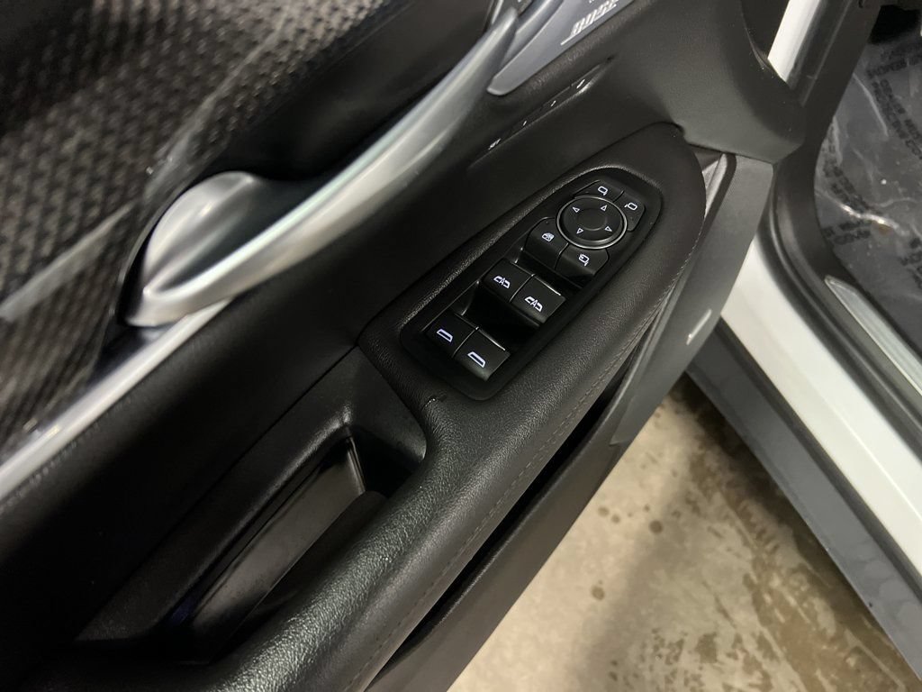 Certified 2023 Cadillac XT5 Sportv w/ Technology Package AWD/4WD image 15