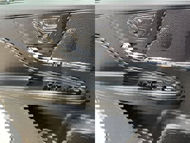 Used 2023 Lincoln Corsair Standard image 41