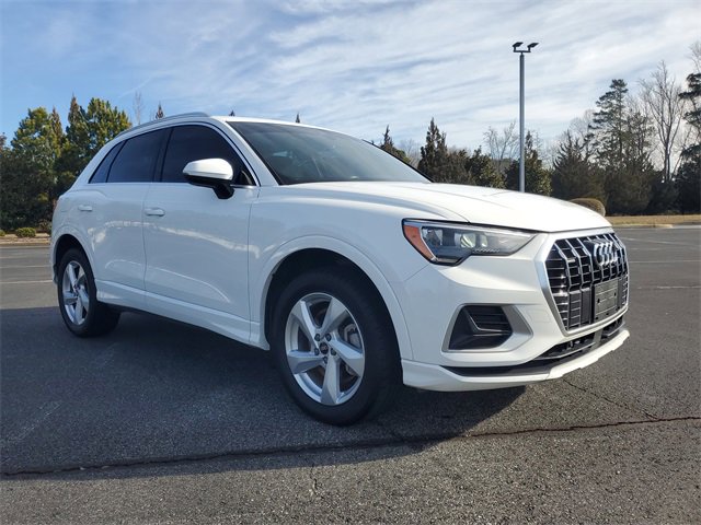 Used 2021 Audi Q3 2.0T Premium image 3