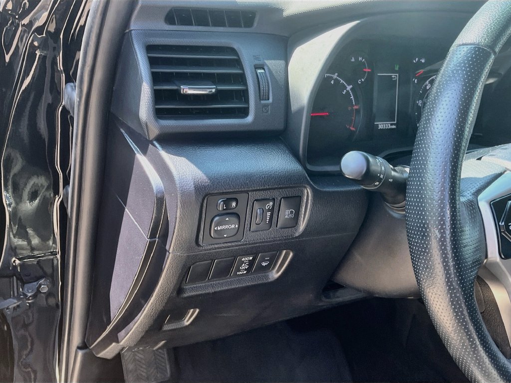 Used 2024 Toyota 4Runner SR5 Premium w/ Moonroof Package RWD image 10