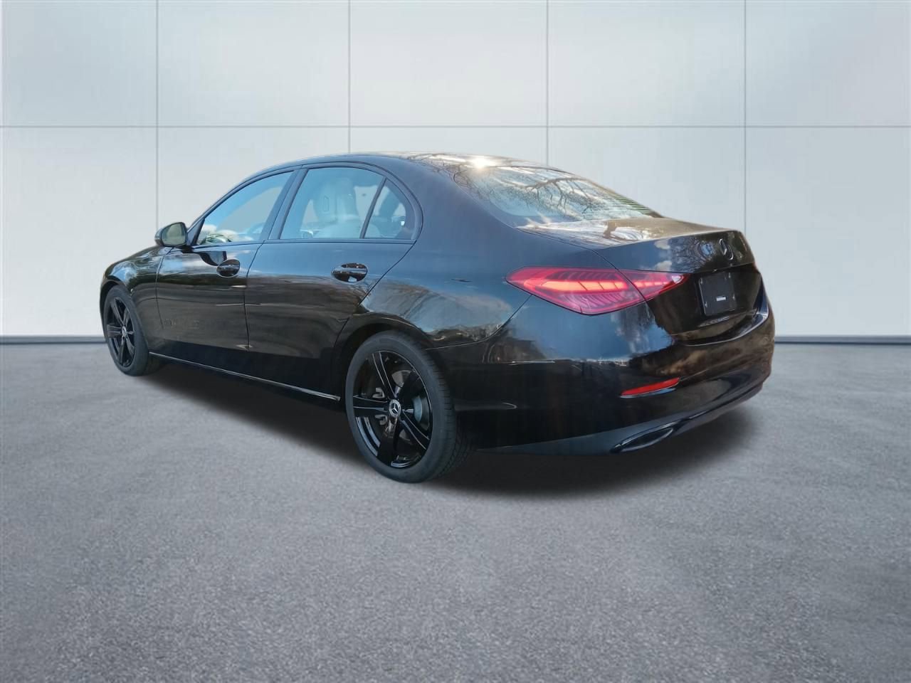 Used 2022 Mercedes-Benz C 300 4MATIC Sedan image 3