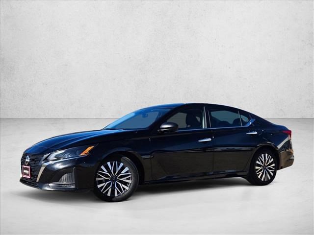 Used 2024 Nissan Altima 2.5 SV video 1