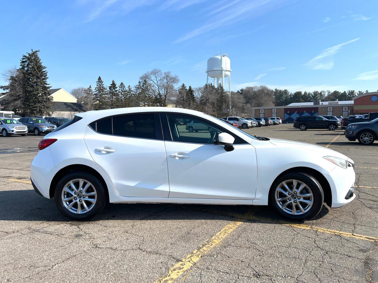 Used 2015 MAZDA MAZDA3 i Touring image 10