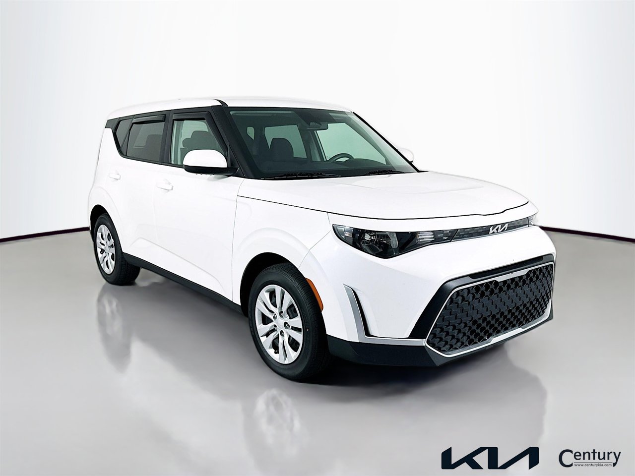 Certified 2023 Kia Soul LX FWD image 3