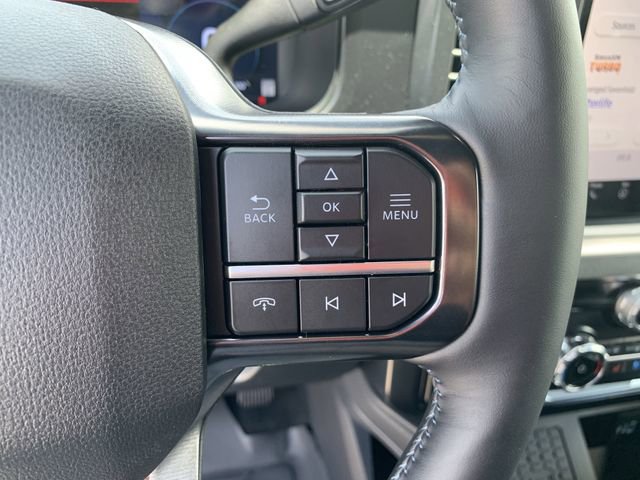 New 2025 Ford F350 Platinum w/ FX4 Off-Road Package AWD/4WD image 32