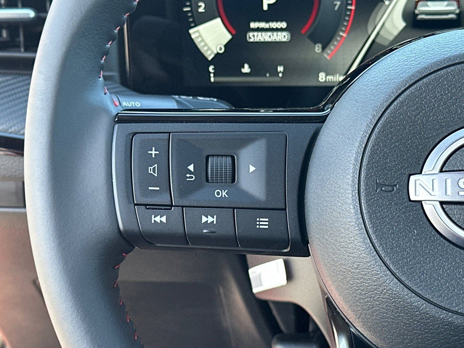 New 2026 Nissan Kicks SR w/ Illumination Package image 24