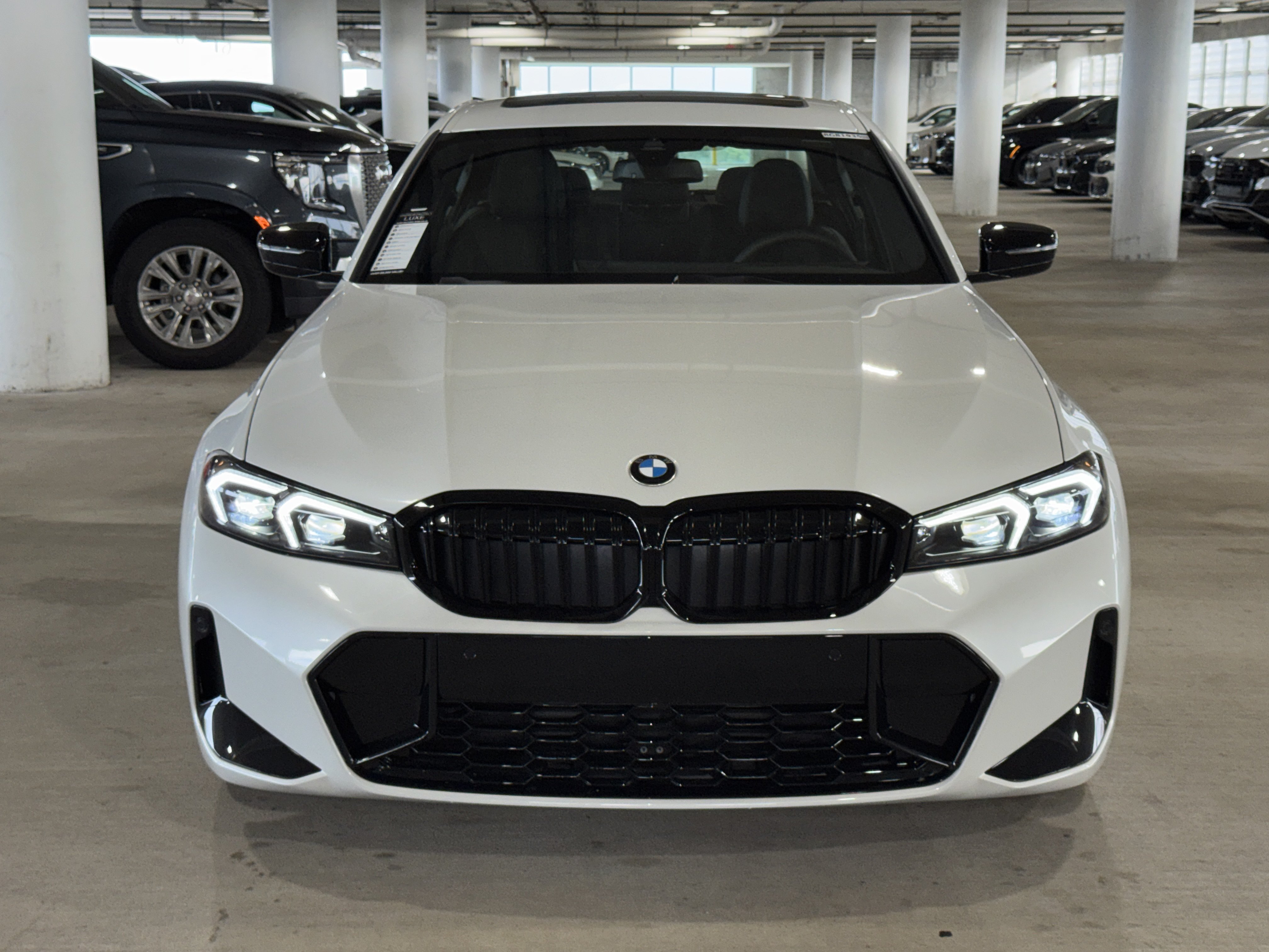 New 2026 BMW 330i Sedan w/ M Sport Package RWD image 2