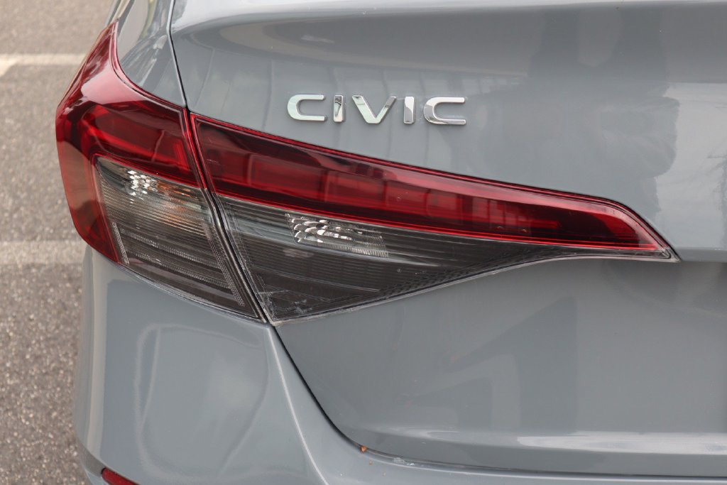 Used 2025 Honda Civic Sport image 28