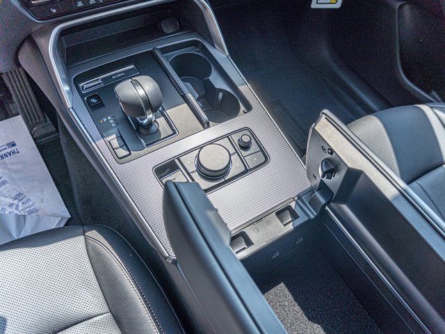 New 2025 MAZDA CX-70 Plug-In Hybrid w/ Premium Pkg image 10