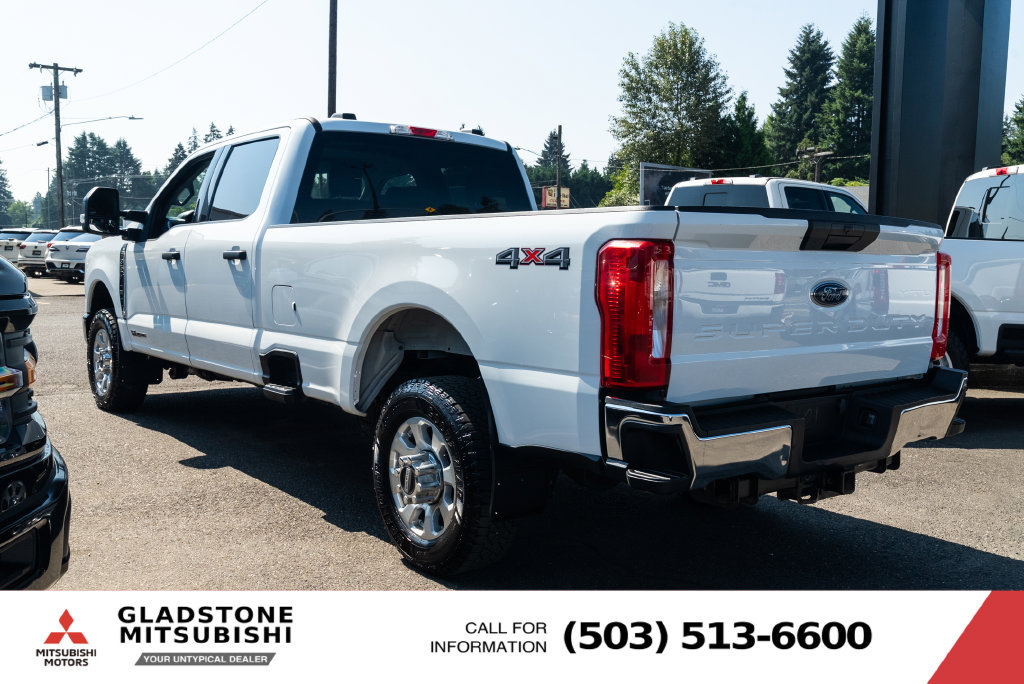 Used 2023 Ford F350 XLT AWD/4WD image 5