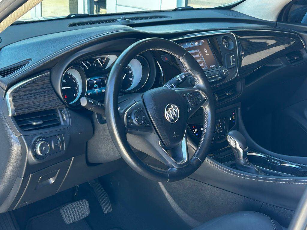 Used 2018 Buick Envision Essence FWD image 17