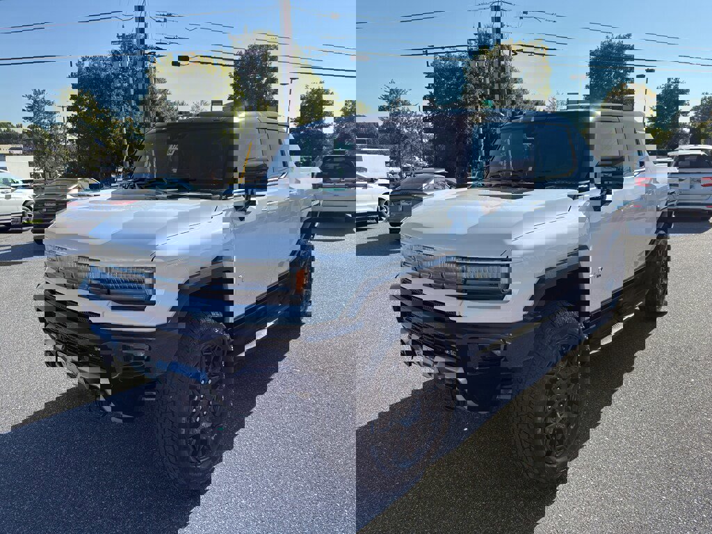 New 2026 GMC Hummer EV 4x4 Crew Cab image 2