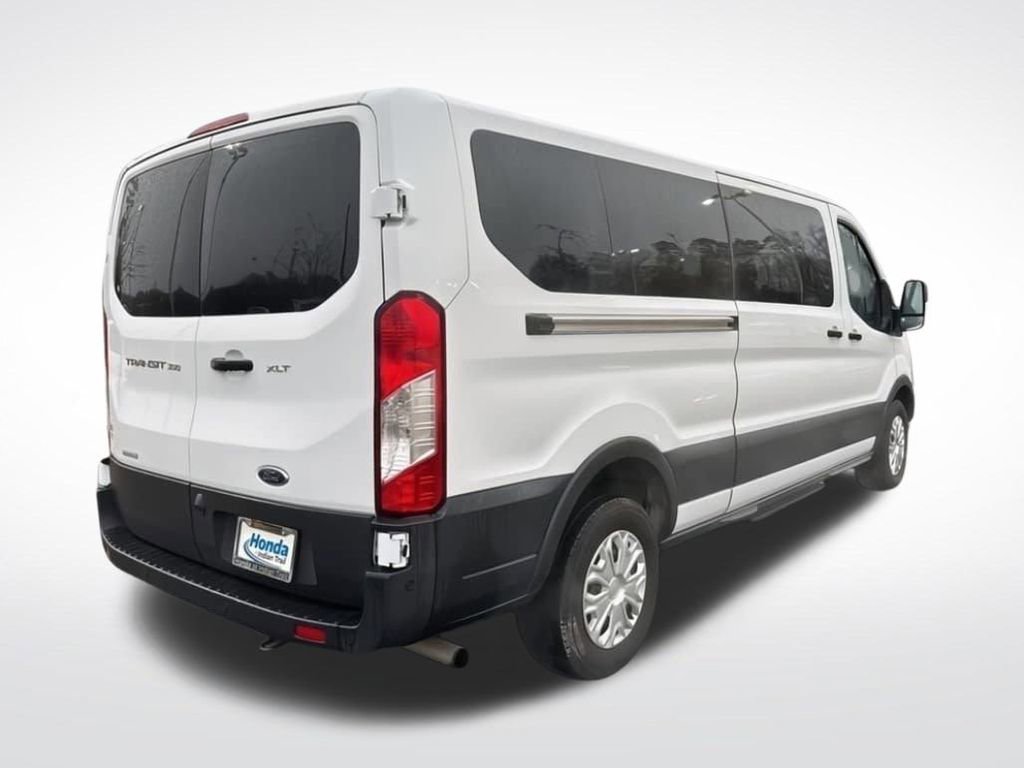 Used 2023 Ford Transit 350 XLT image 6