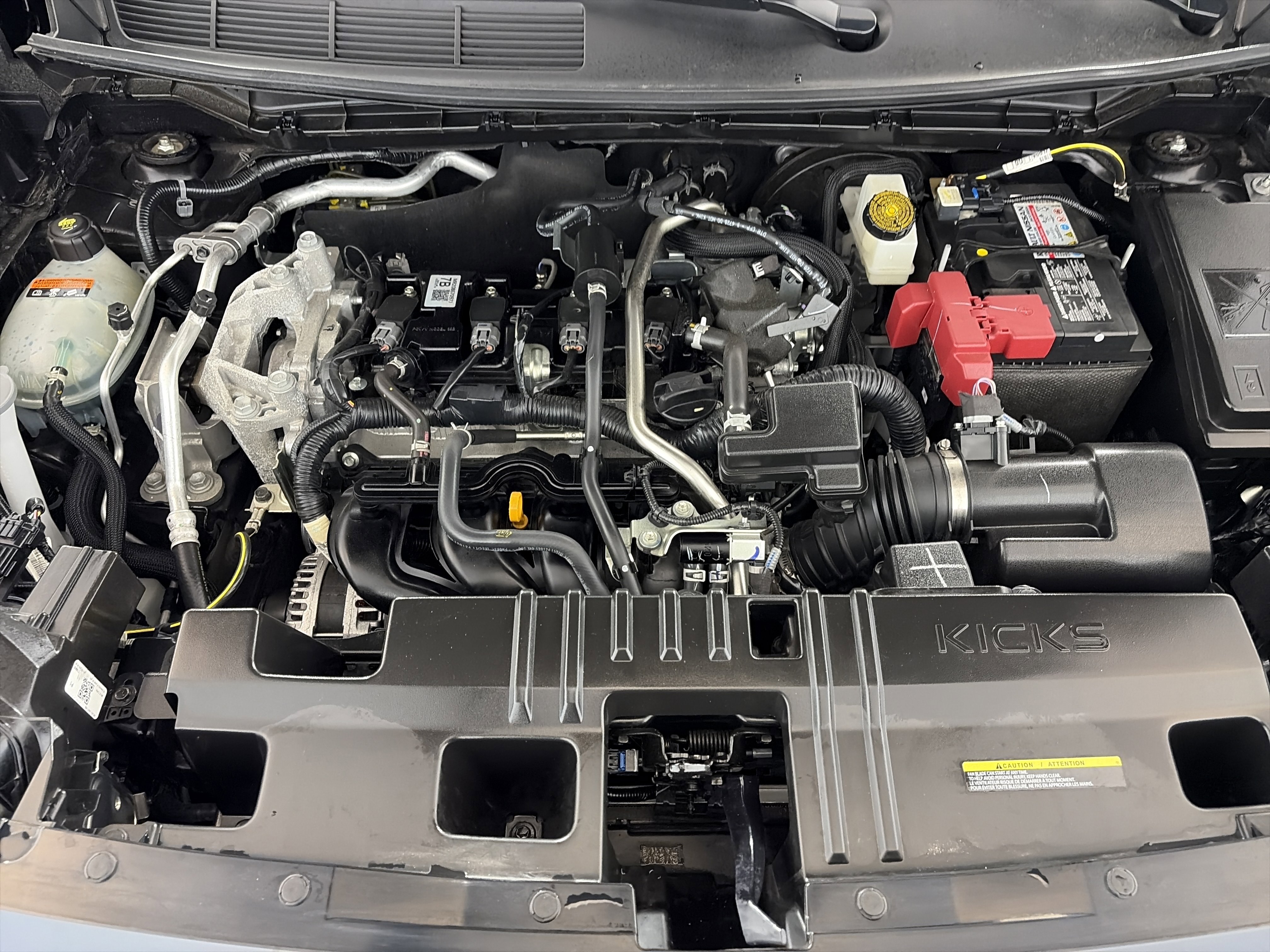 Used 2025 Nissan Kicks SR image 11