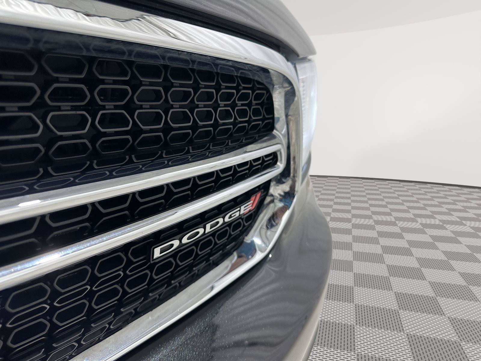 Used 2016 Dodge Durango Limited w/ Nav & Power Liftgate Group AWD/4WD image 27