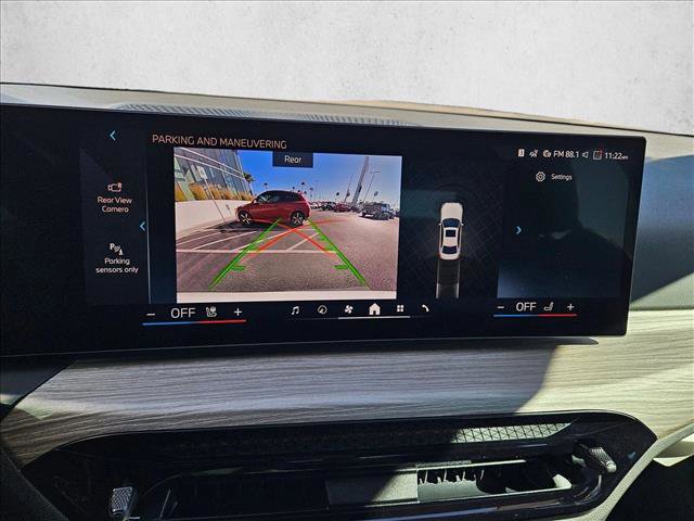 New 2026 BMW 330i Sedan w/ M Sport Package image 13