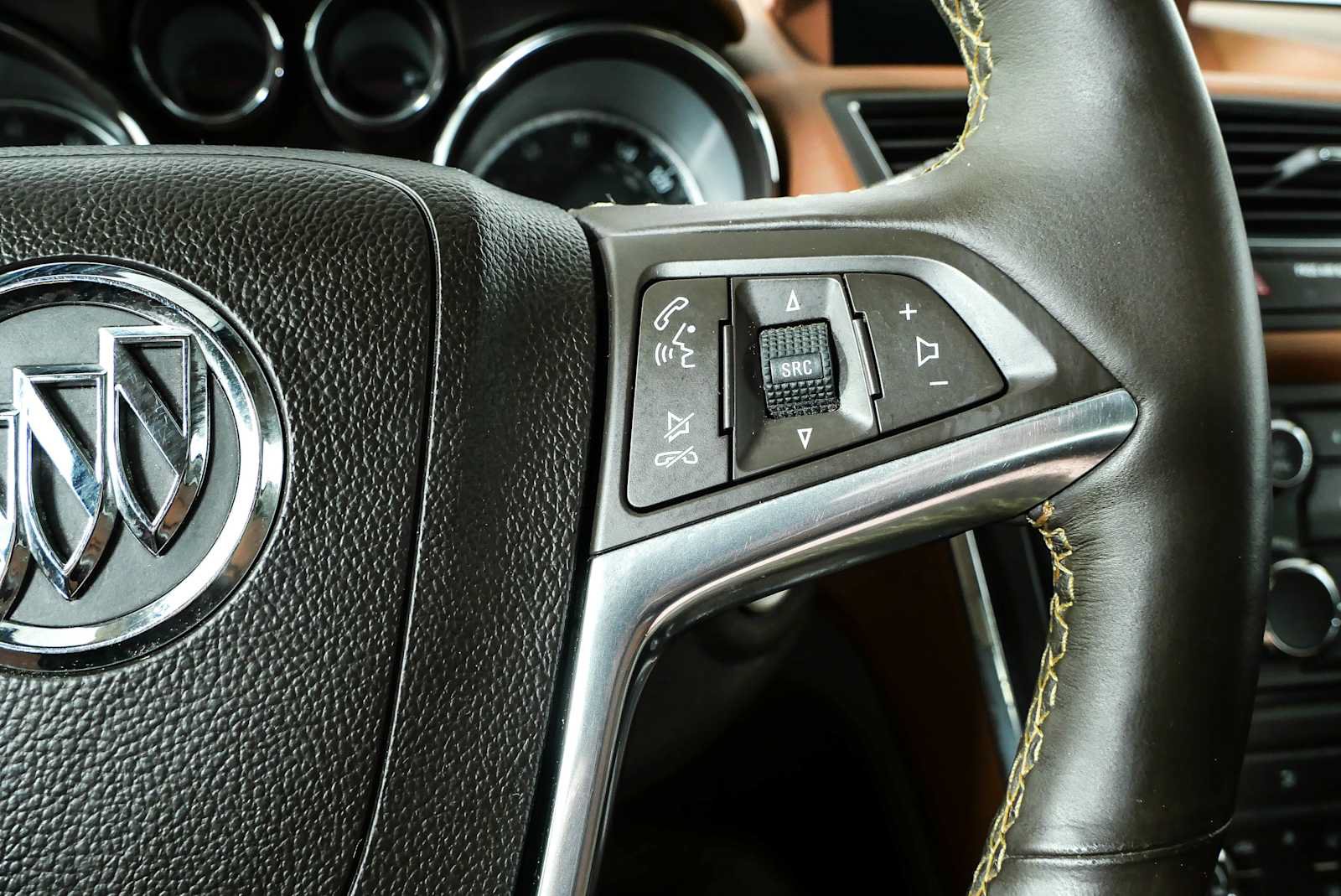 Used 2014 Buick Encore Leather FWD image 11