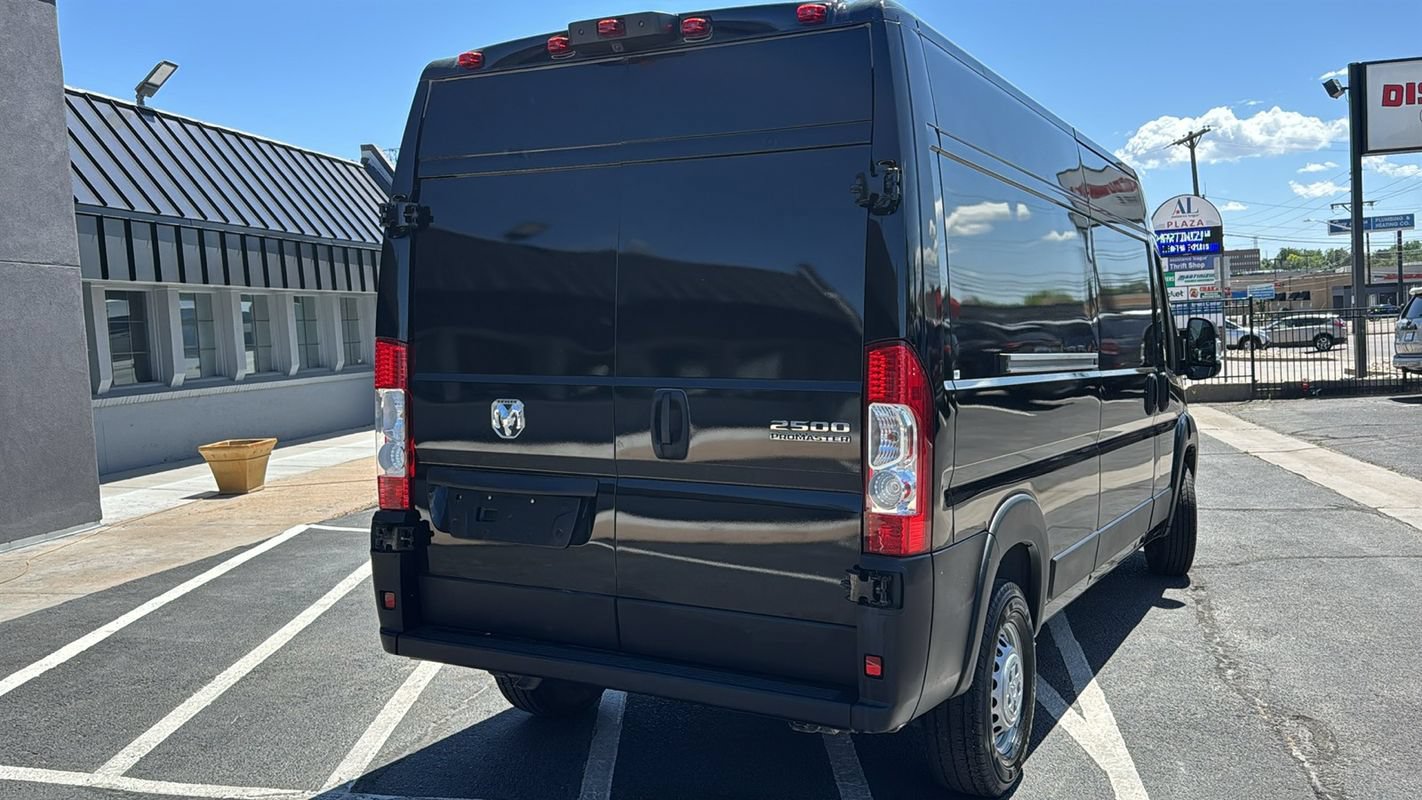 Used 2025 RAM ProMaster 2500 FWD image 4