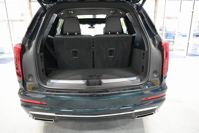 Used 2025 Cadillac XT6 Premium Luxury image 29